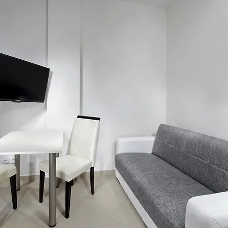 Kopečná With Parking Apartmán *